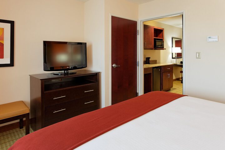Room 12 of 36