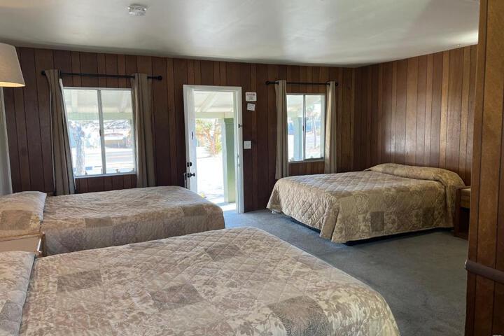 El Portal Motel