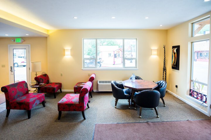 Hotel Interior 36 of 187