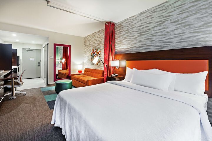 Room 9 of 27