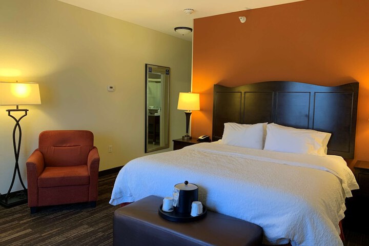 Hampton Inn Poplar Bluff