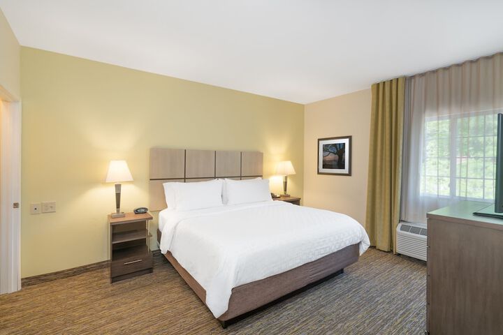 Room 27 of 29