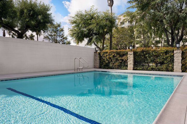 Pool 4 of 85