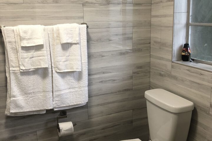 Room 11 of 19