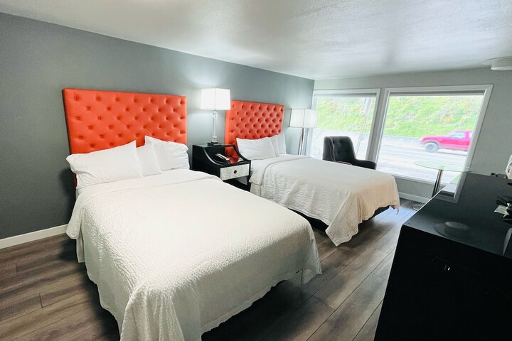 Tides Inn & Suites