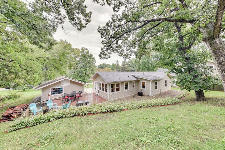 Family-friendly Twin Lakes Home Near Lake Mary!