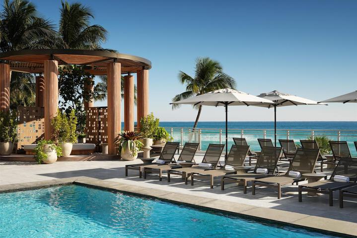 Signia by Hilton Diplomat Beach Resort