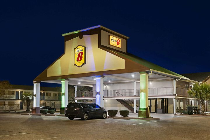 Hotel 2 of 54