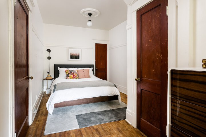 Room 7 of 31