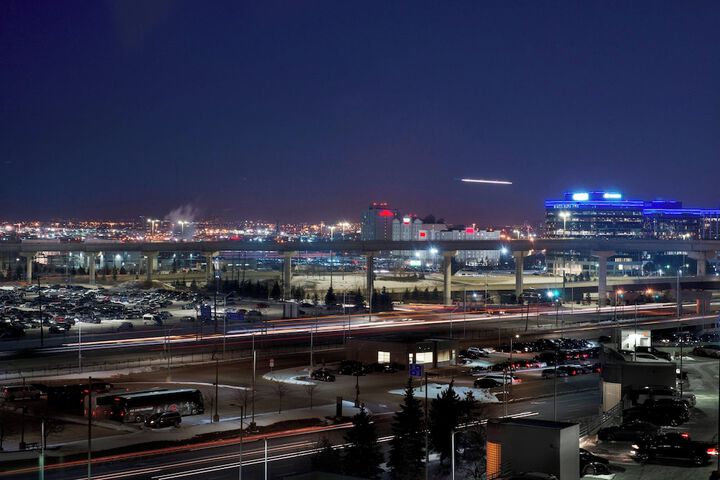 Sheraton Gateway Hotel in Toronto International Airport