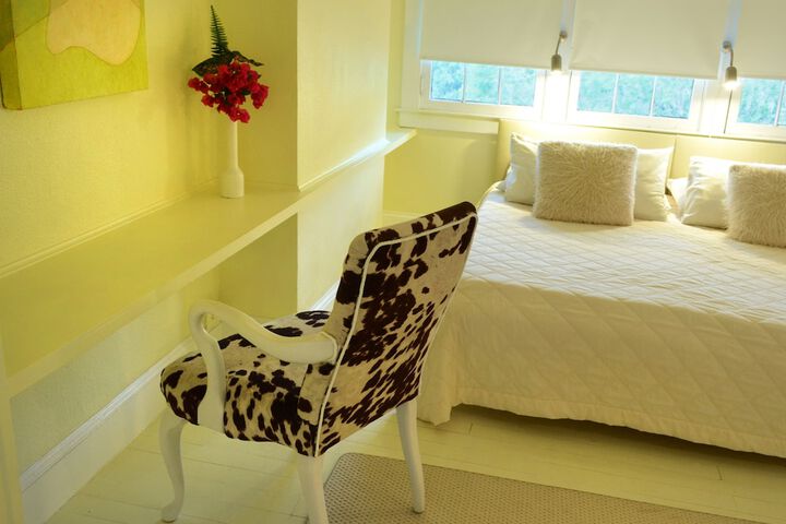 Adora Inn
