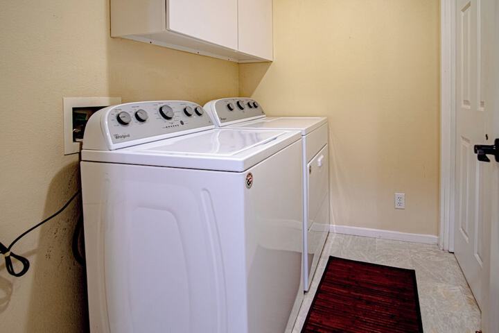 Della View 2BR Condo - in the Heart of Historic Downtown Hailey!