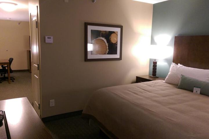 Room 12 of 15