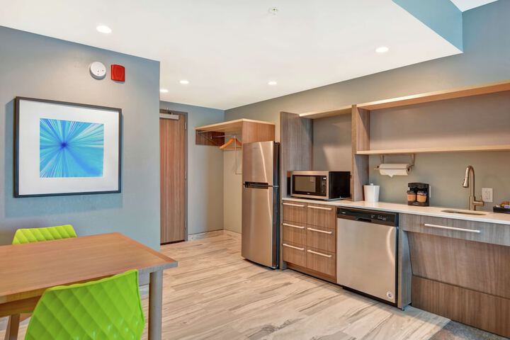 Home2 Suites by Hilton Jacksonville-South / St. Johns Town Ctr