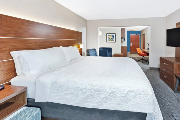 Holiday Inn Express Hotel & Suites Urbana-Champaign by IHG