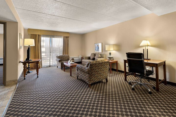 Room 11 of 30