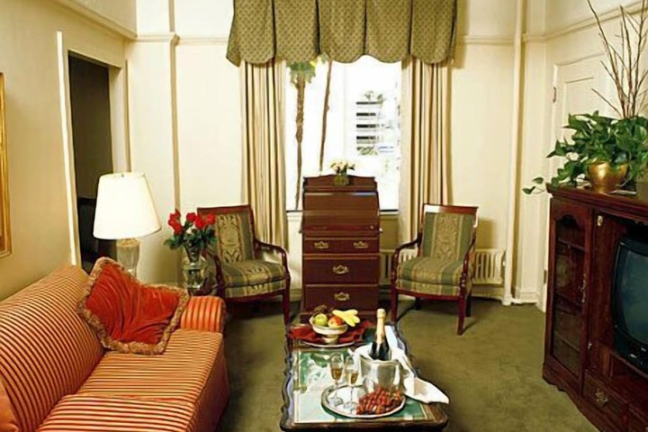 Room 20 of 40