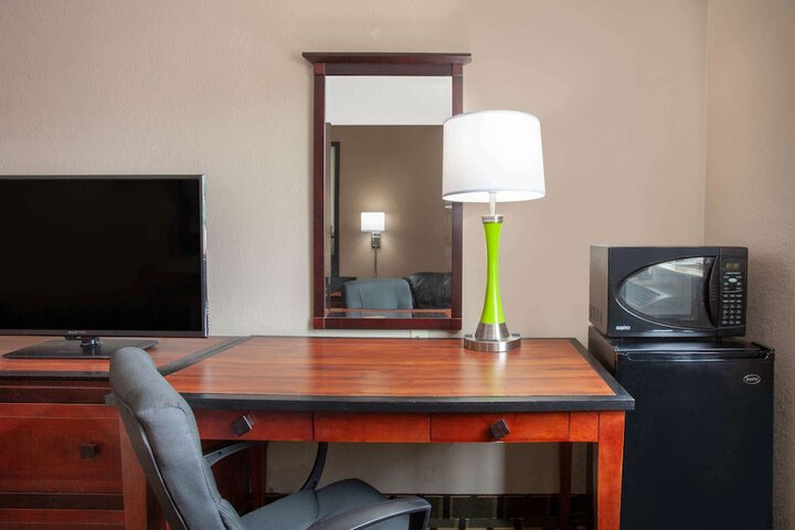 Room 20 of 21