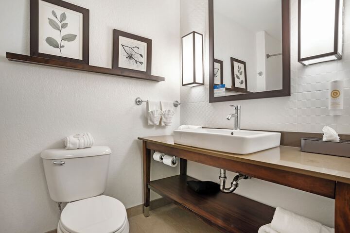 Comfort Inn & Suites Slidell - New Orleans Area
