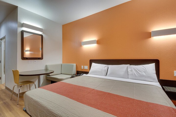 Motel 6 Tulsa OK