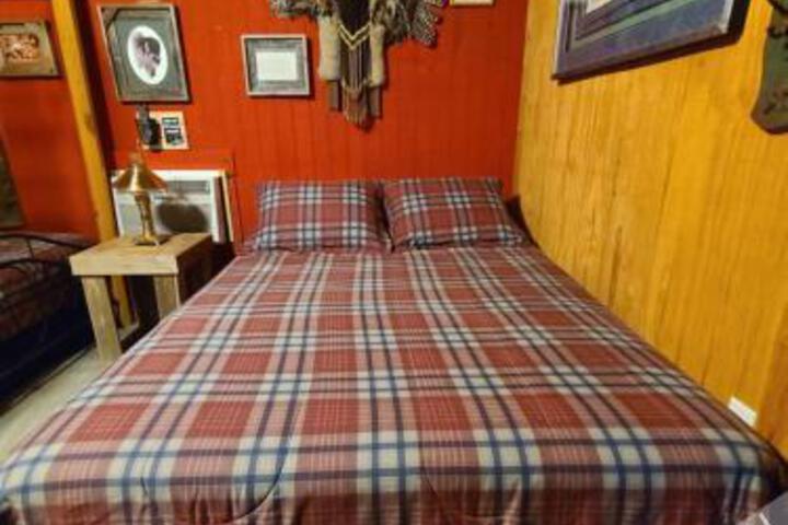 The Buffalo Girls Hotel