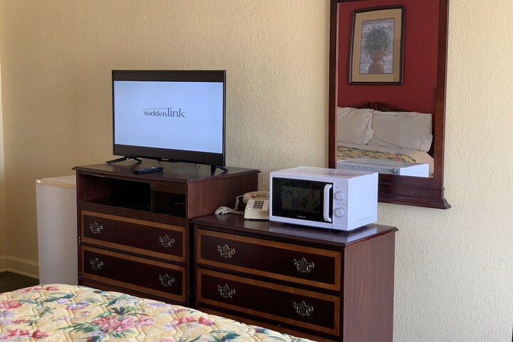 Room 16 of 22