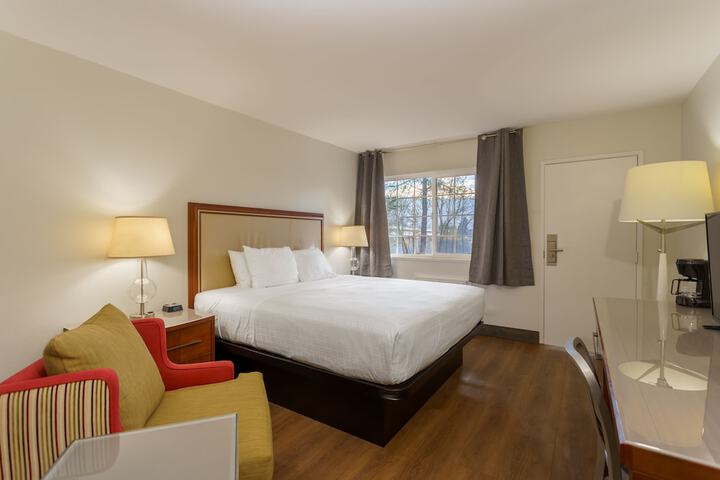 Riverfront Inn Roseburg