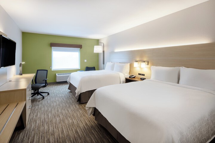 Holiday Inn Express & Suites Ft. Myers Beach-Sanibel Gateway by IHG