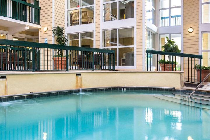 Econo Lodge Pigeon Forge Riverside