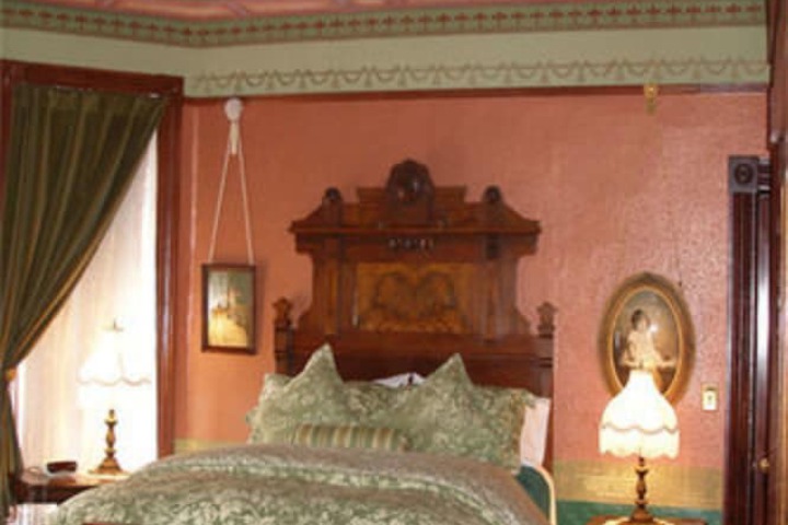 Room 15 of 26