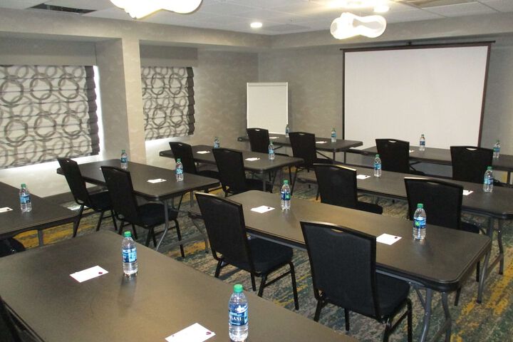 Best Western Plus Bloomington East Hotel