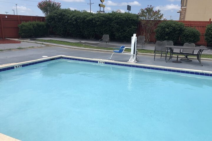 Quality Inn Madisonville