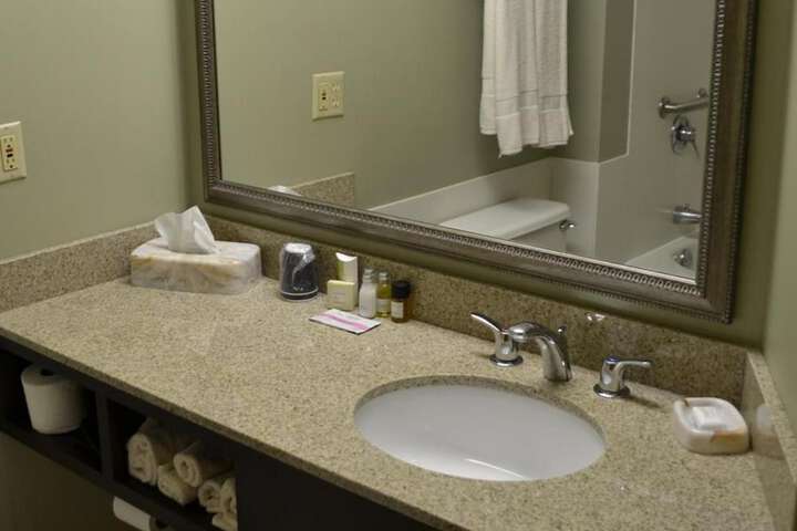Euro Suites Hotel