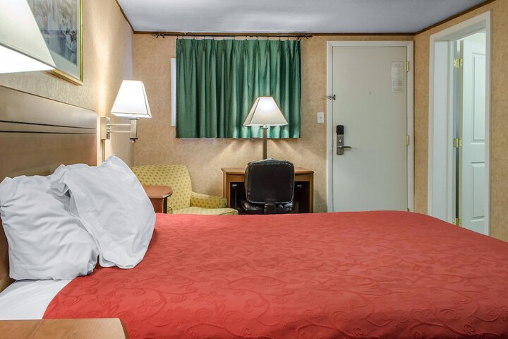 Econo Lodge Bellefonte I-99