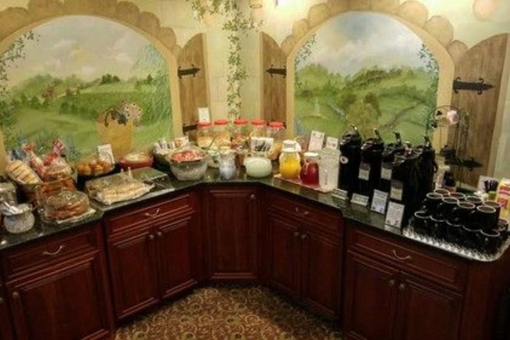 Breakfast/Coffee Service 35 of 44