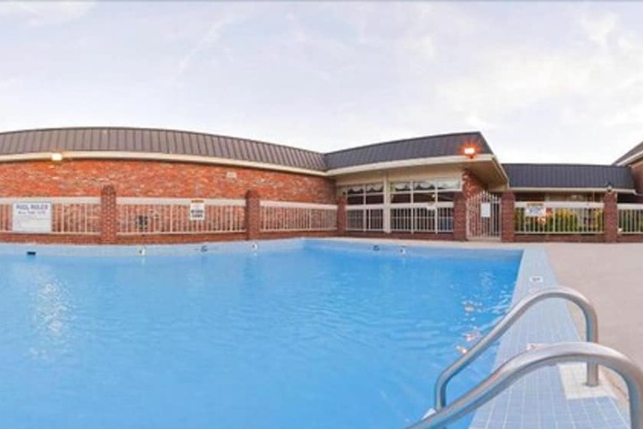 Pool 4 of 22