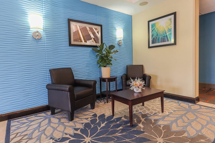 Hotel 4 of 80