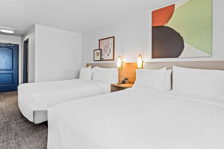 Spark by Hilton Modesto