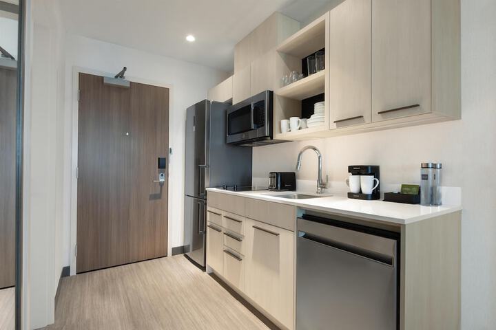Homewood Suites by Hilton Surrey