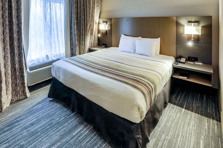 Room 21 of 49