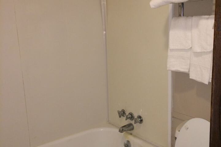 Room 31 of 46