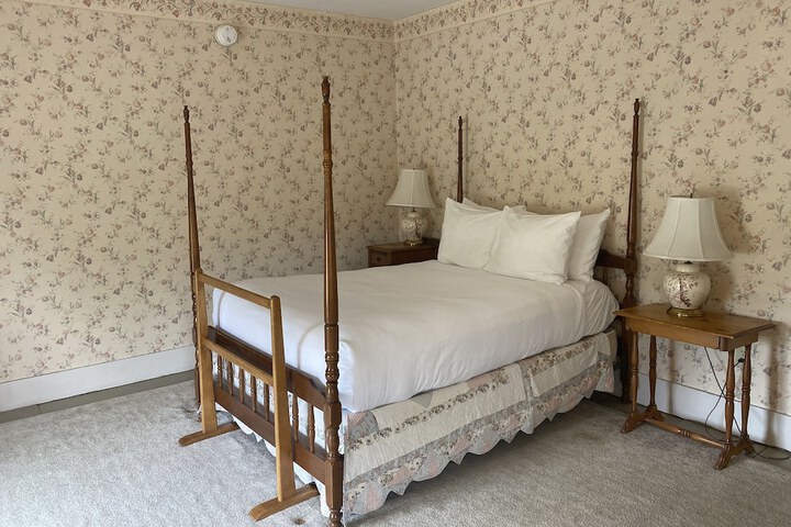 Room 174 of 294