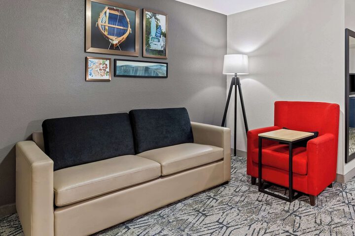 Country Inn & Suites by Radisson Savannah I-95 North, GA