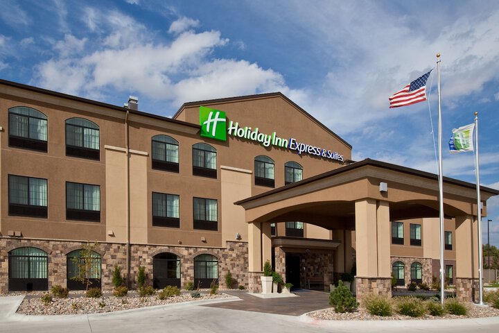 Holiday Inn Express Hotel & Suites Grand Island by IHG