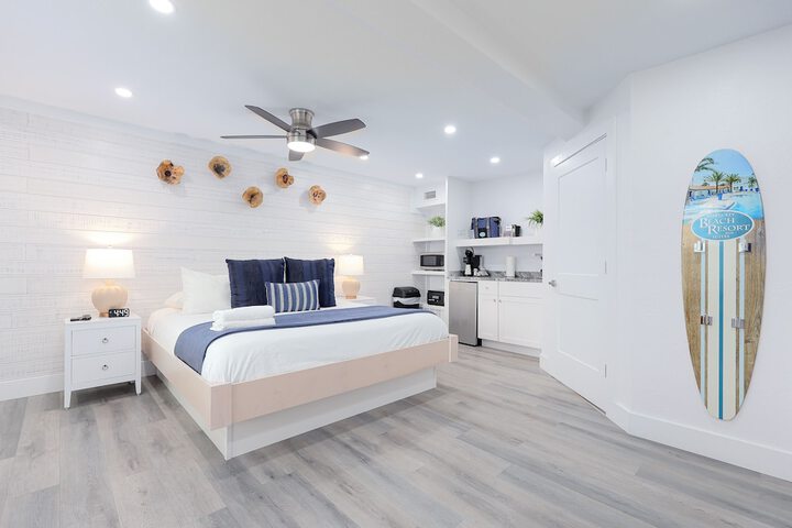 Siesta Key Beach Resort and Suites