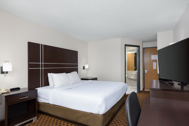 Room 14 of 20