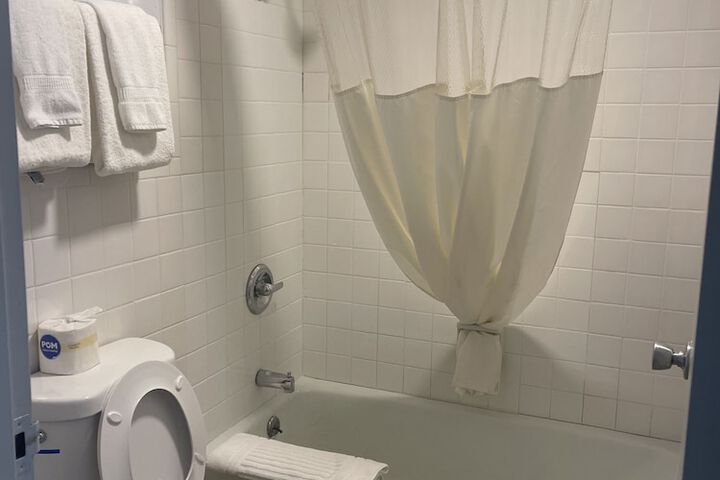 Room 20 of 29