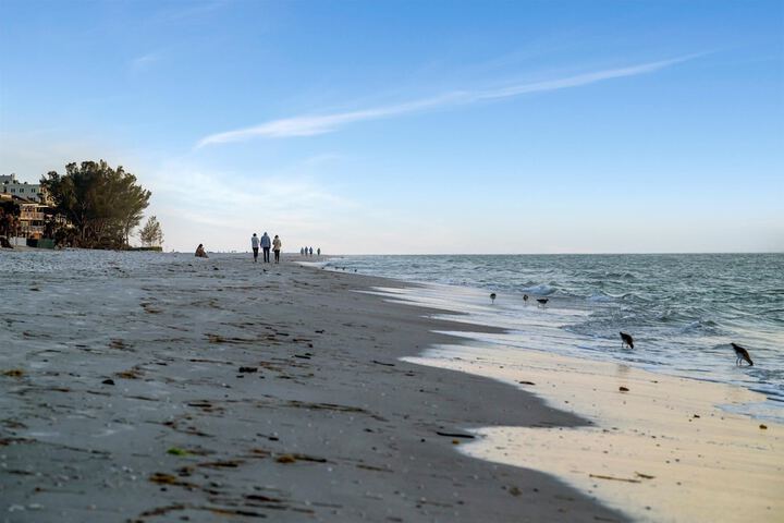 Stones Throw Beachfront Luxury Suites