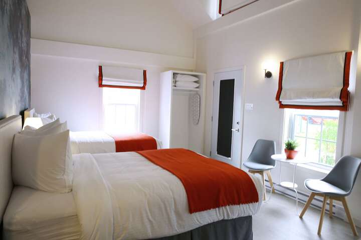 Room 28 of 52