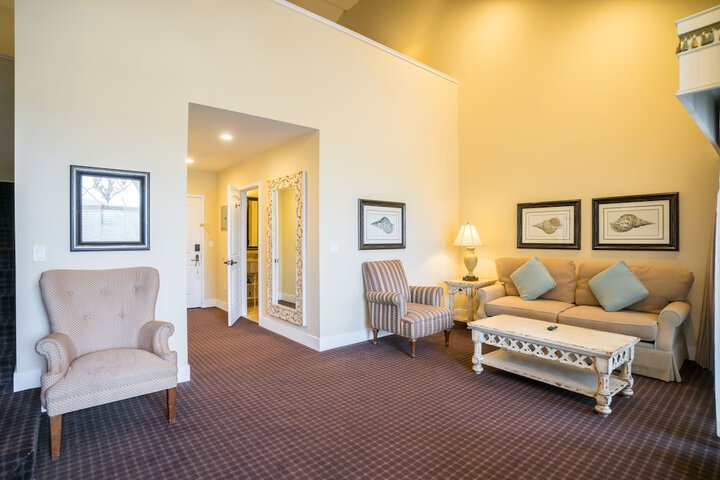 Room 18 of 48